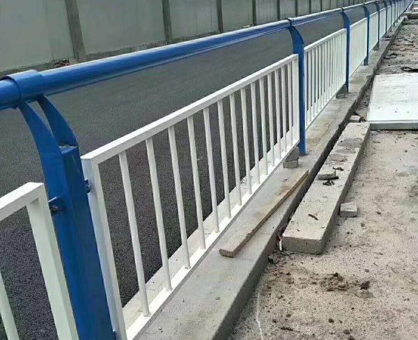 ����ľ�R��·�o��